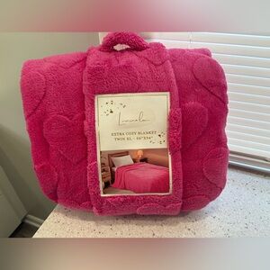 Lumina Lou Hot Pink Twin XL Blanket with heart accents
